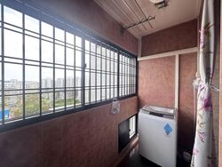 Blk 577 Hougang Avenue 4 (Hougang), HDB Executive #538598901